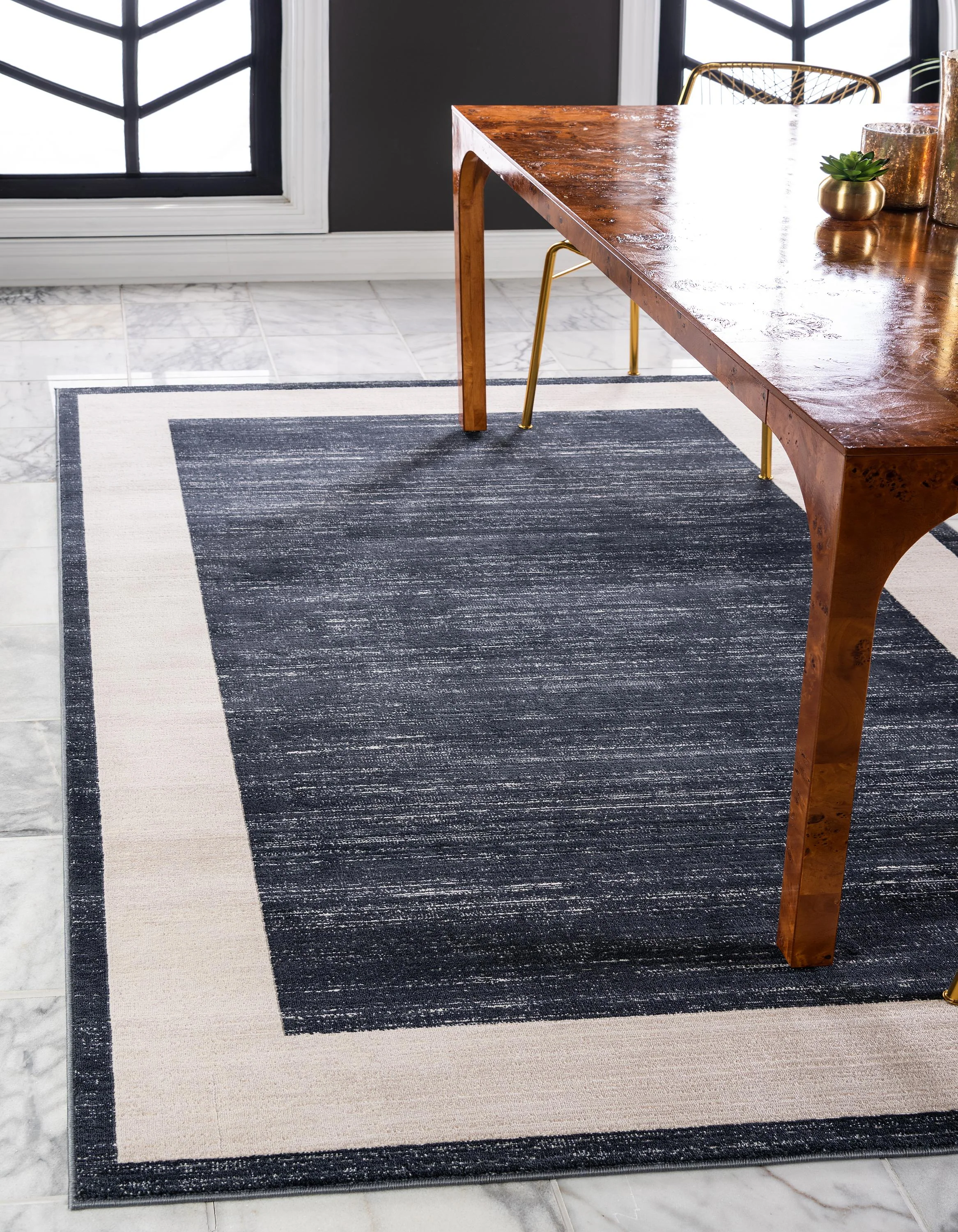 Brysen Modern Border Rug from Unique Loom