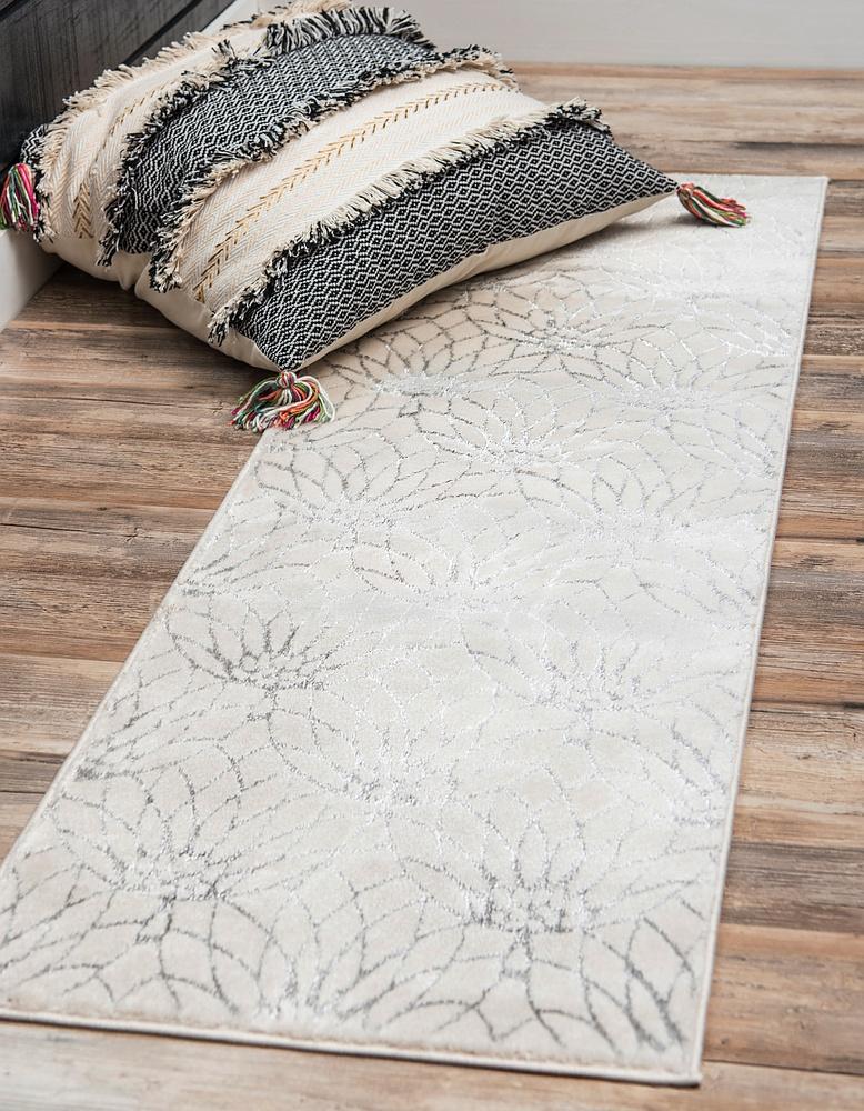 Ellison Lotus Flower Pattern Luxury Rug by Unique Loom