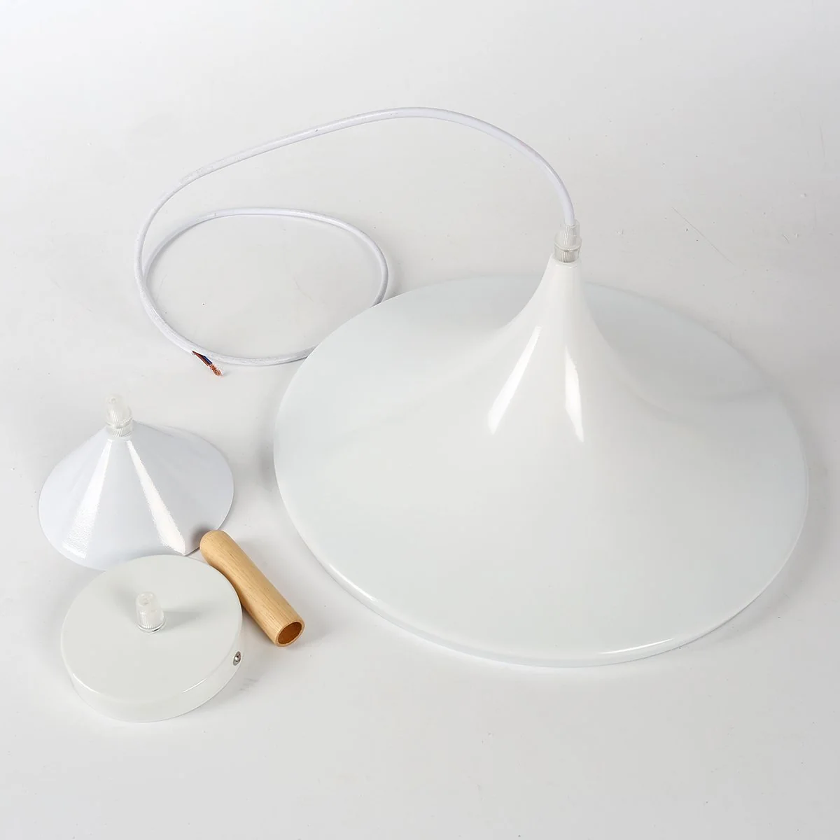 Lustre Pendente Moderno em Ferro Jule para Cozinha e Sala de Jantar