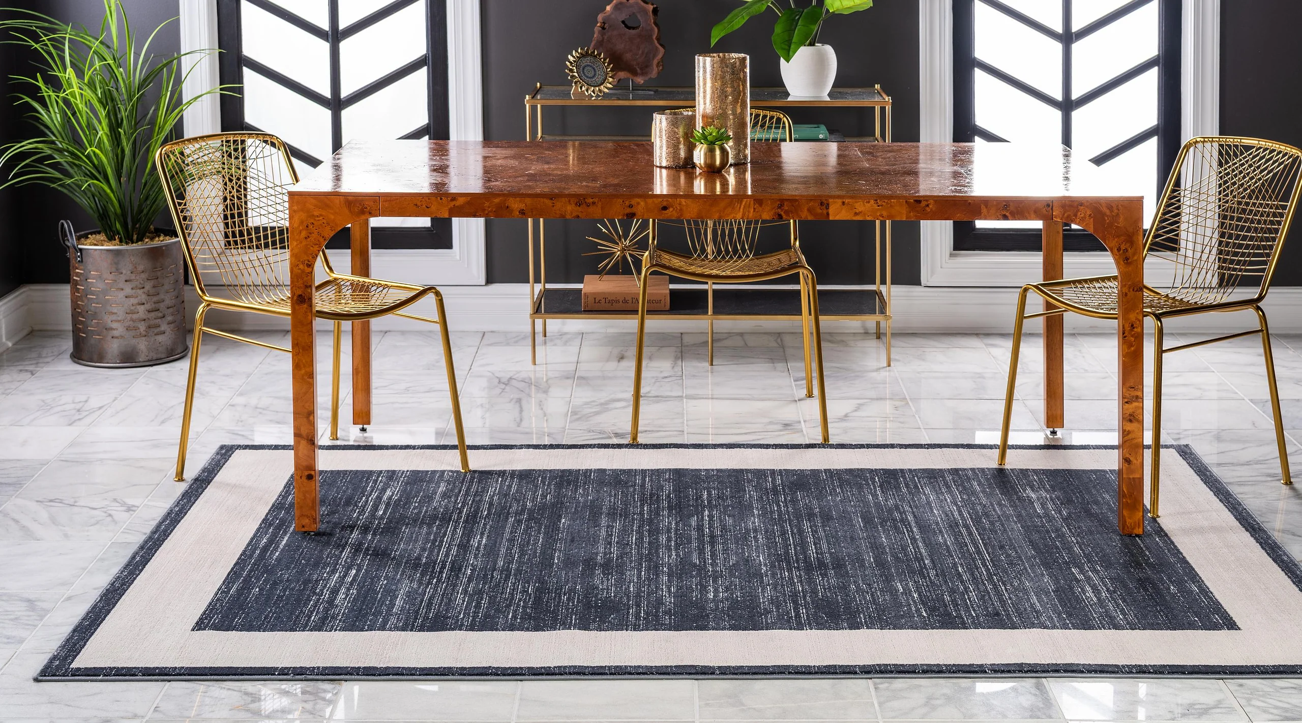 Brysen Modern Border Rug from Unique Loom