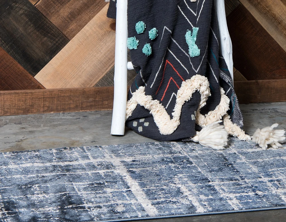 Anders Modern Faded Area Rug by Unique Loom