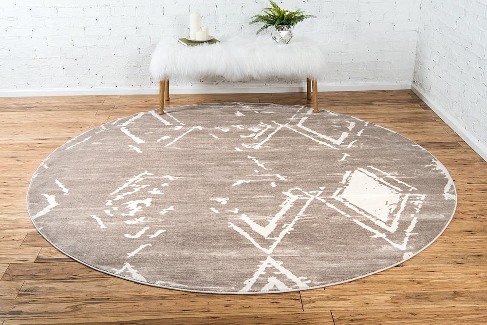 Jakobe Faded Diamond Pattern Area Rug by Unique Loom