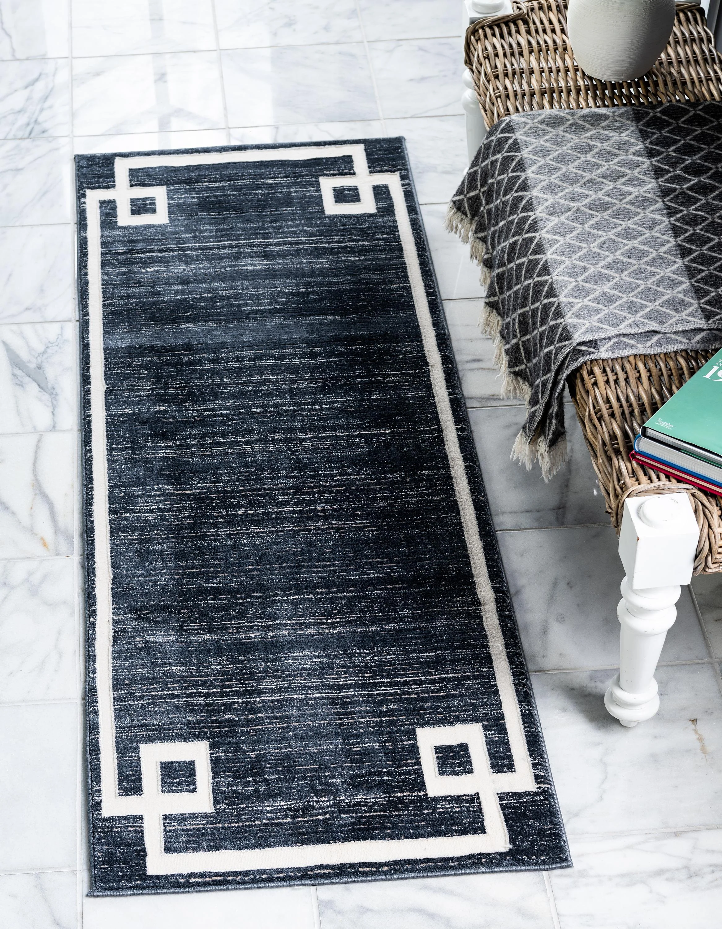 Dangelo Modern European Border Rug by Unique Loom