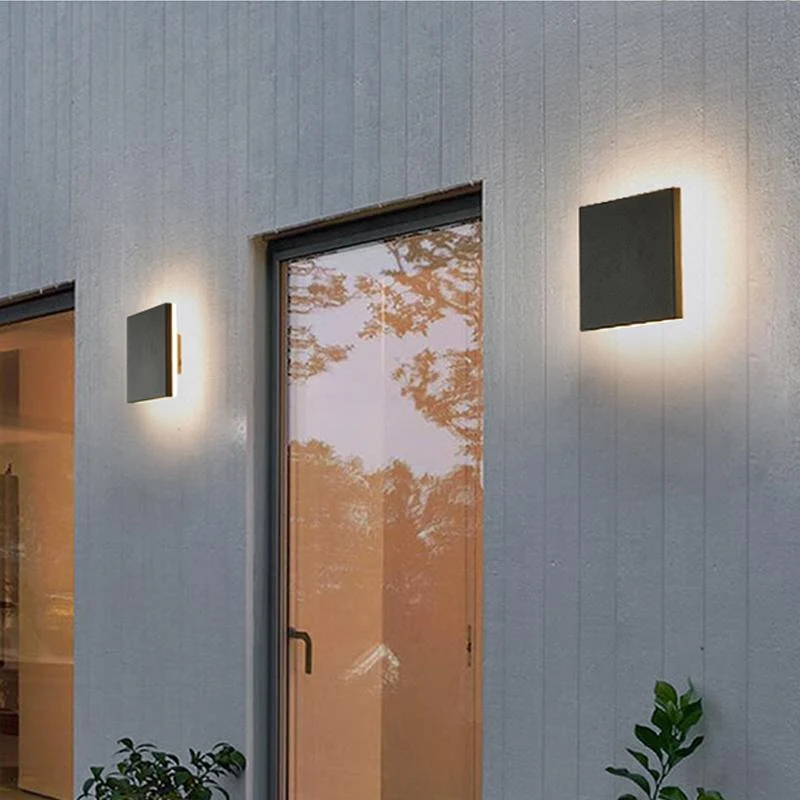 Enid Modern Disc Wall Lamp in Aluminium for Outdoor Light Reflection