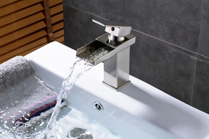 Luxury Brass Vanity Faucet with Single Handle Deck Mount