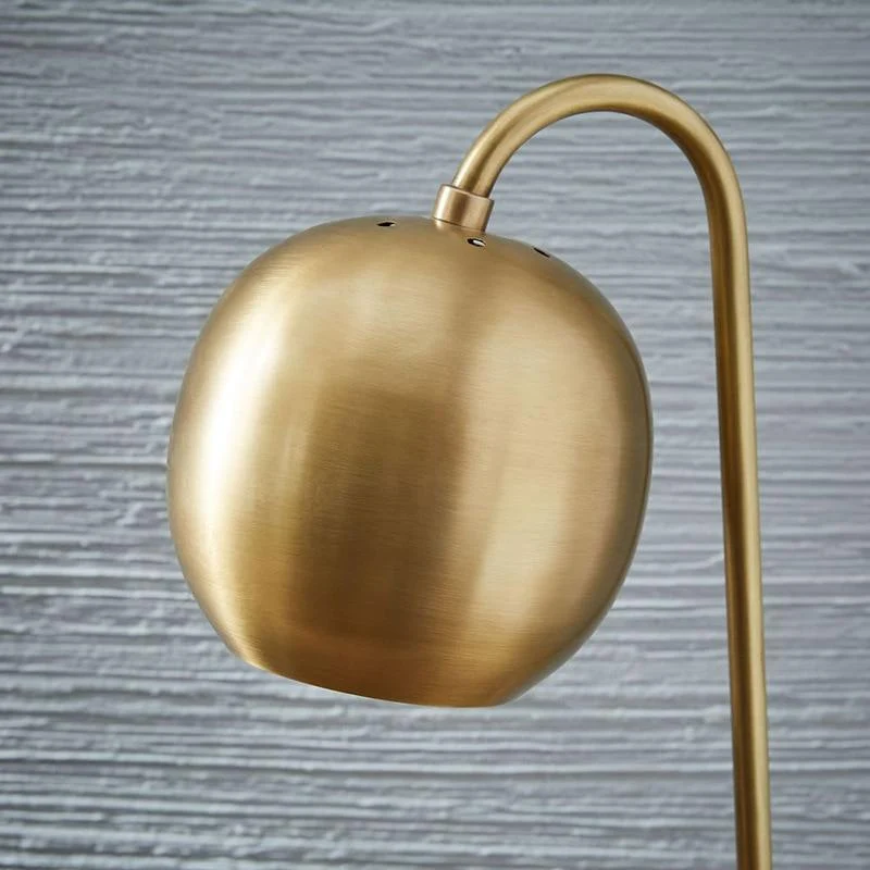 Lark kobberfarvet retro bordlampe til skrivebord og bogreoler