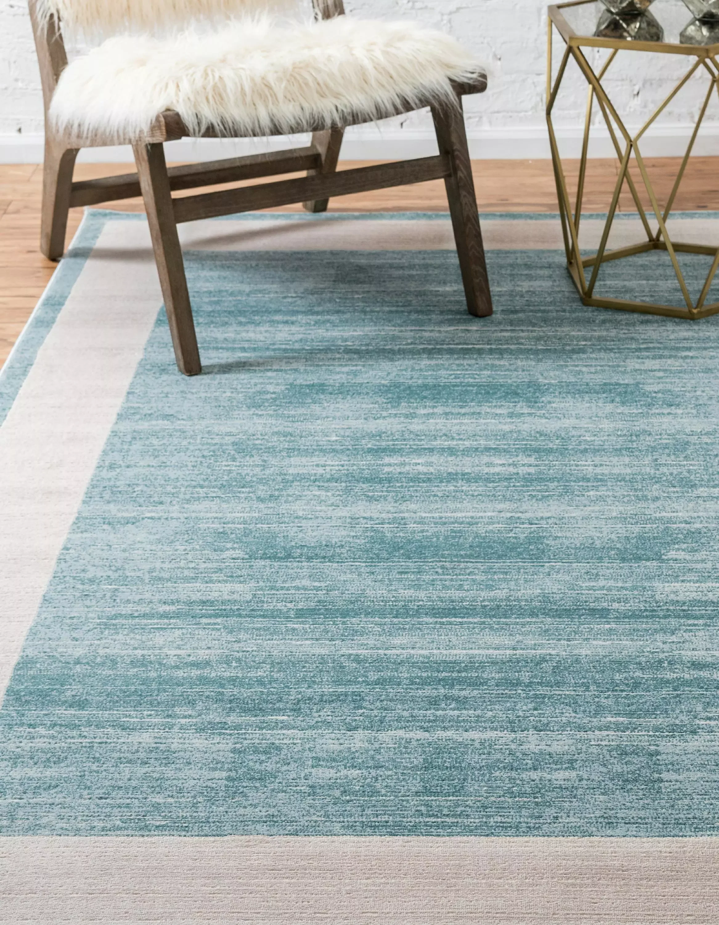 Brysen Modern Border Rug from Unique Loom