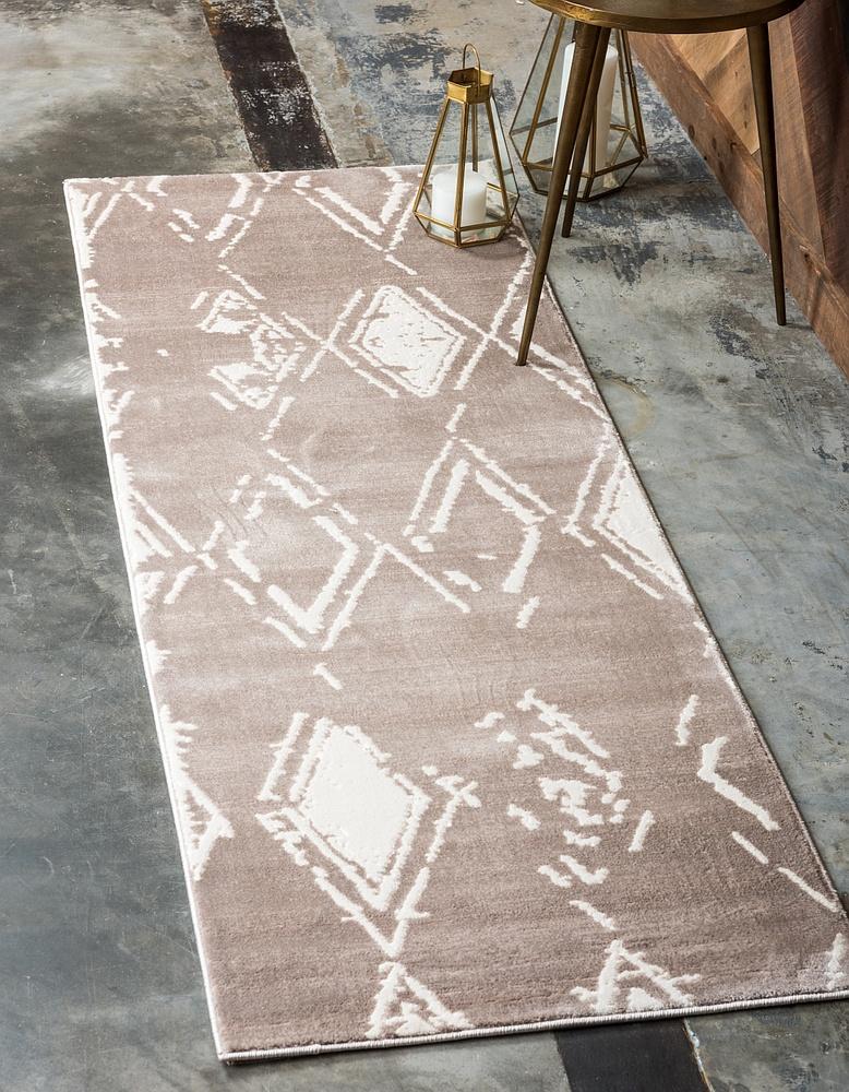 Jakobe Faded Diamond Pattern Area Rug by Unique Loom