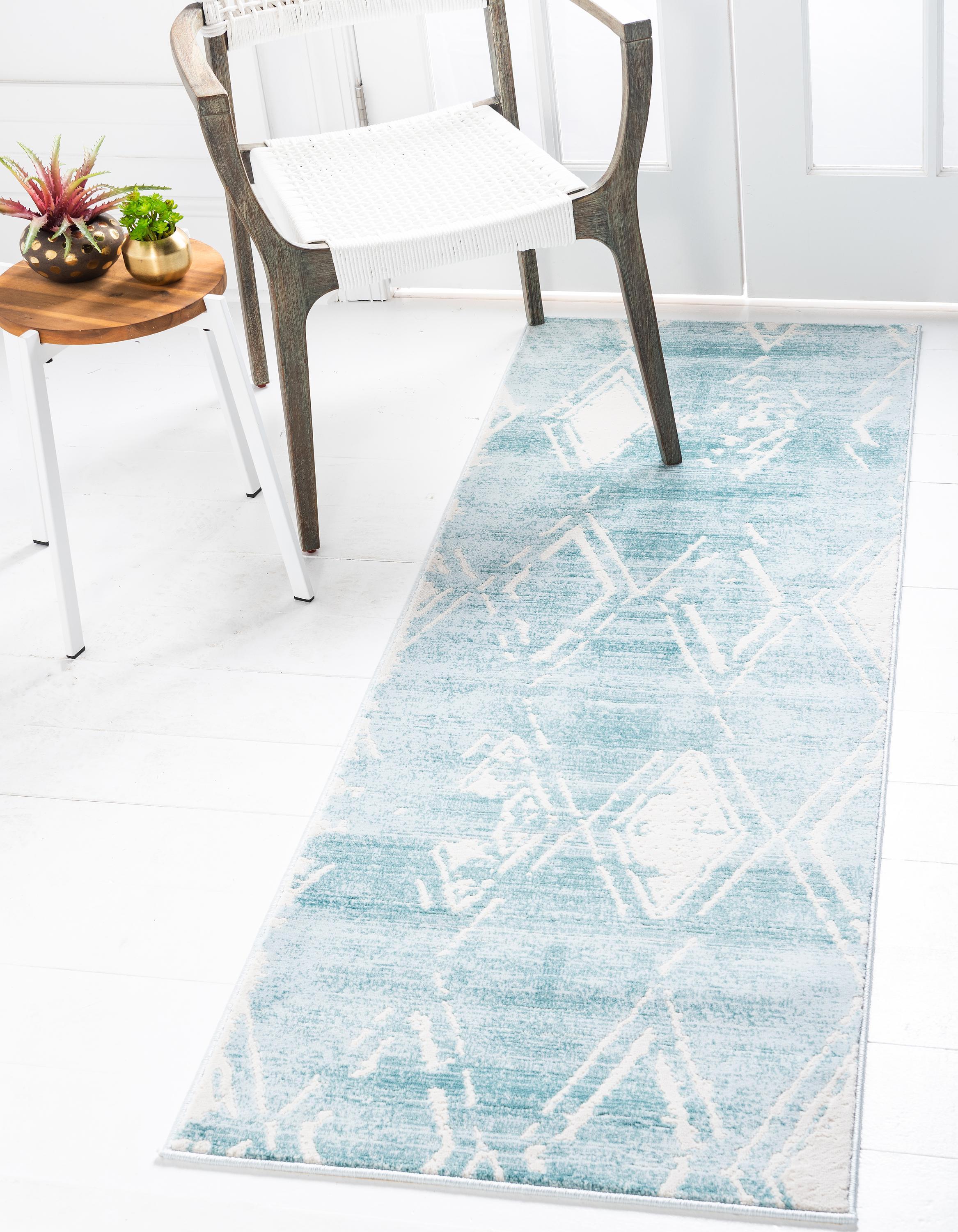 Jakobe Faded Diamond Pattern Area Rug by Unique Loom
