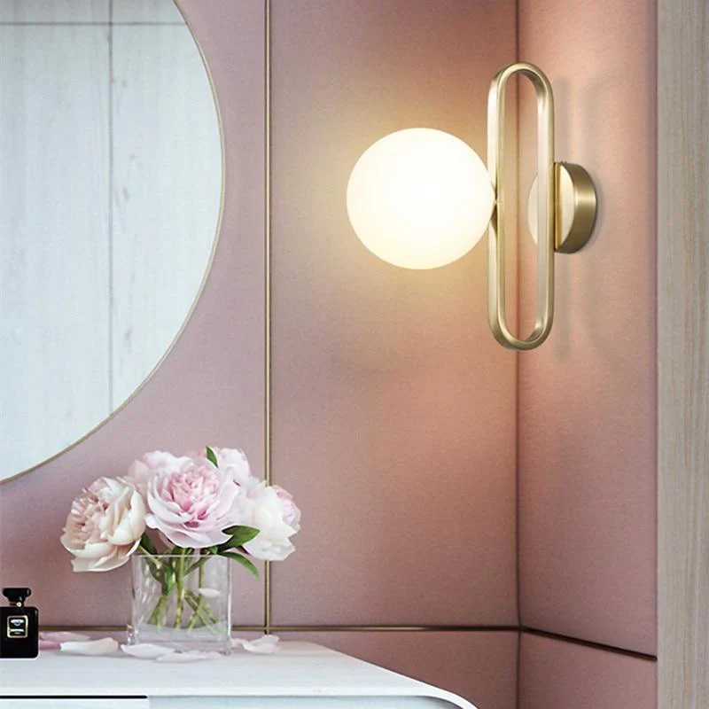 Amara modern nordisk vägglampa i pläterat järn med LED-ljus ingår
