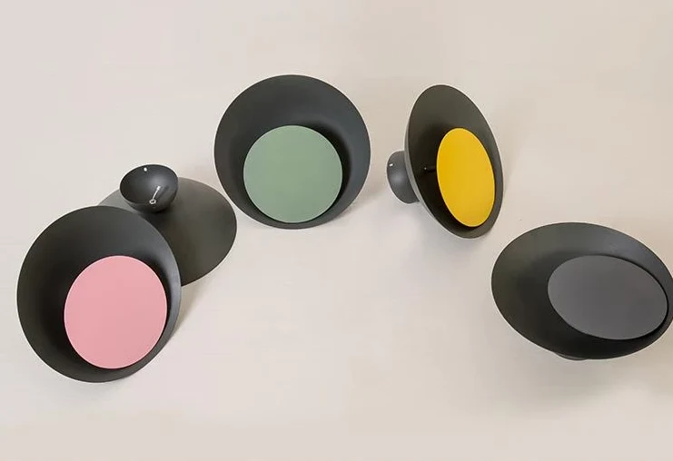 Lampa ścienna LED Grais Macaroon Moon z metalu i akrylu