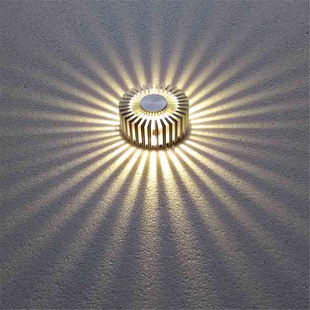 Lampa ścienna Werner Sunflower z aluminium i kryształu