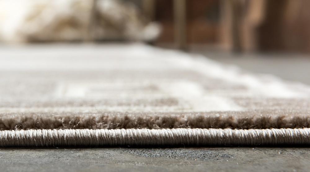 Dangelo Modern European Border Rug by Unique Loom
