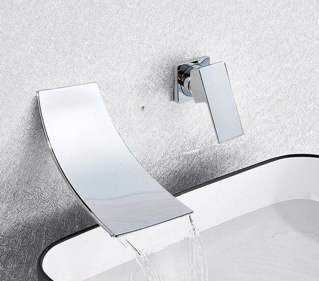 Torneira de Parede Monocomando Leon Cromada com Fluxo Cascata para Casa de Banho